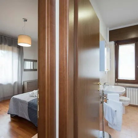 Ortaglia A2 Apartment Torri Del Benaco Exterior photo