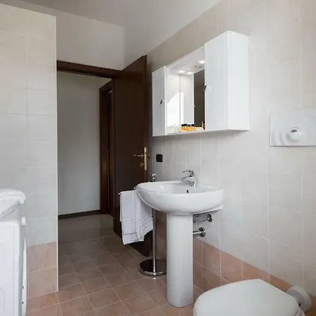 Ortaglia A2 Apartment Torri Del Benaco Exterior photo